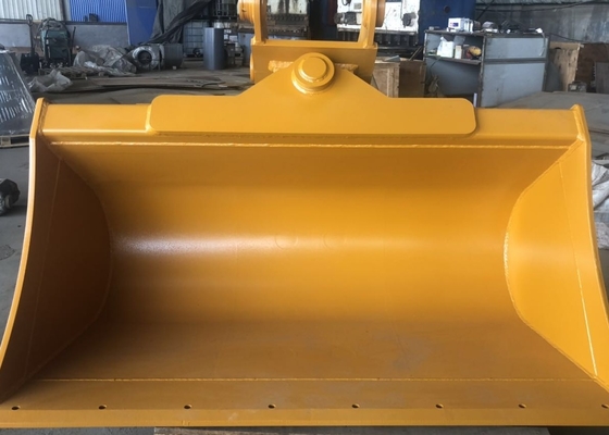 Excavadora roja con cubo de inclinación de apertura personalizada de 800-1500 mm de acero estándar